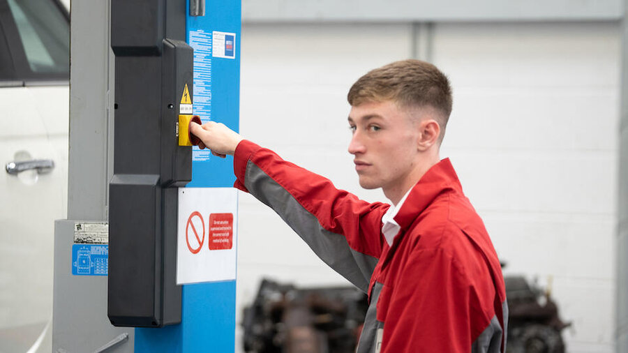 Remit Training - Level 3 MOT Manager Course (Scotland)