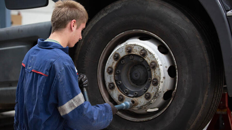 Remit Training - How to become a HGV Technician