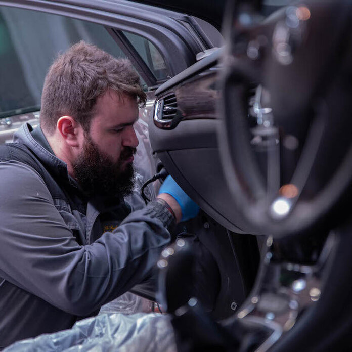 Remit Training - How to become an Electric Vehicle Technician